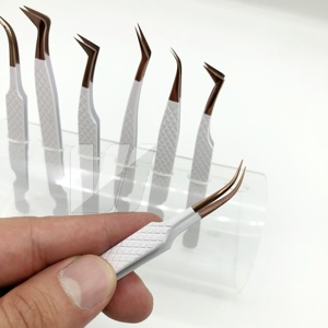 Pince à cils classique en acier inoxydable de qualité en gros avec pointe en fibre blanche emballage personnalisé outils de beauté avec logo - Product Image 6