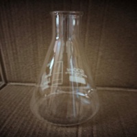 Fiole Erlenmeyer à col étroit MAYALAB en verre borosilicate 3.3 de 500 ml – Équipement de laboratoire pour mélange, chauffage et culture
