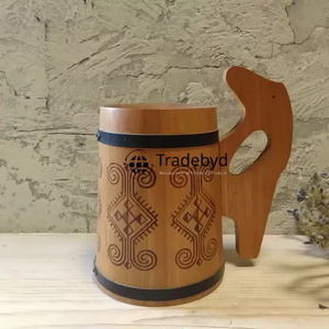 Tasse en bois artisanale pour boissons chaudes Large grain naturel lisse fabriquée à la main par Tradebyd - Product Image 1