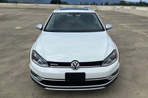 Golff Alltrack SE 2017, boîte manuelle 6 vitesses, moteur 4 cylindres turbo, transmission intégrale - Product Image 5