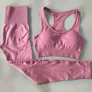 Ensemble de yoga nouveau style fabriqué au Pakistan ensemble de yoga à bas prix pour femme vêtements de sport à séchage rapide ensemble de yoga pour femmes - Product Image 3