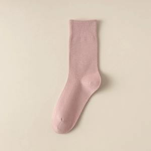 Chaussettes d'Automne Respirantes Personnalisées de Couleur Unie pour Hommes Chaussettes de Sport Unisexe de Haute Qualité de Qualité Vente en Gros - Product Image 5