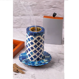 Porte-encens élégant en nacre fait à la main Base en laiton Brûleur de coquillage décoratif en bois pour la méditation Falak World Export - Product Image 1