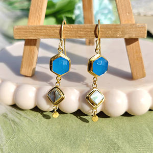 Pendientes de Mujer con Concha de Abulón y Calcedonia Azul, Pendientes de Doble Piedra, Chapados en Oro de 18k, Joyería al por Mayor, Pendientes de Gancho - Product Image 5