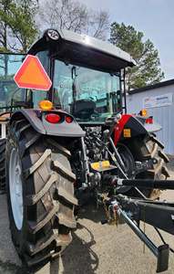 รถแทรกเตอร์อเนกประสงค์ Massey Ferguson 4710 ขับเคลื่อน 4 ล้อ เครื่องยนต์ดีเซล อุปกรณ์การเกษตร พร้อมที่ตักด้านหน้า เครื่องจักรกลการเกษตร ทนทาน เชื่อถือได้ - Product Image 3