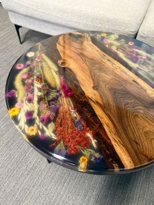 LINKED HANDCRAFT TABLE RONDE EN RÉSINE ÉPOXY POUR SALLE À MANGER Meubles Table de rivière en bois et résine pour bureau à domicile - Product Image 3