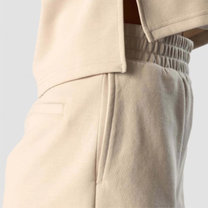 Shorts de sport grande taille pour femmes, couleur unie personnalisée, tissu respirant, antibactérien, séchage rapide, écologique, course à pied, yoga - Product Image 2