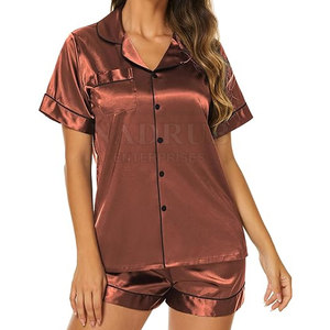 Pijama de 2 piezas ligero personalizado para mujer, conjunto de pantalones cortos para uso en el Salón del hogar - Product Image 3
