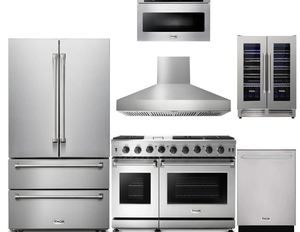 Paquete de electrodomésticos Thor Kitchen de 6 piezas: estufa de gas de 48 pulgadas, refrigerador con puertas francesas, campana extractora profesional de pared, lavavajillas, microondas - Product Image 3