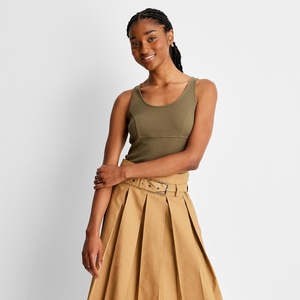 Top Corto a Costine Future Collective per Donna Taglia Unica Verde Oliva Scuro Taglia M di Reese Blutstein in Tessuto Traspirante Lavorato a Maglia - Product Image 1