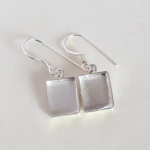 Trouver un fournisseur 925 argent Sterling carré pince montage lunette balancent boucle d'oreille bricolage pince métal coulée pour les paramètres de boucle d'oreille - Product Image 5