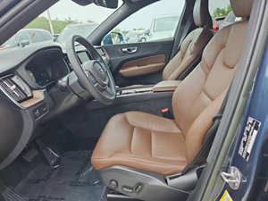 2022 perfecto estado usado Volvo XC60 B5 Momentum - Product Image 2