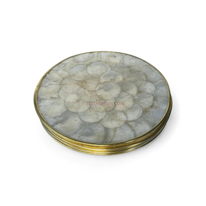 Napperons ronds modernes en capiz, production directe usine pour les acheteurs en gros et la distribution de la décoration intérieure en provenance du Vietnam - Product Image 2