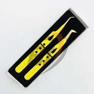 Pinzas Profesionales de Acero Inoxidable con Mango Dentado Dorado para Extensión de Pestañas, Marca Privada - Product Image 2