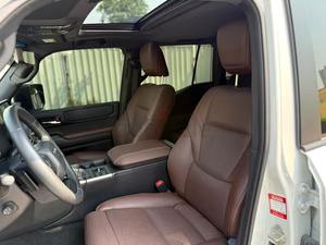 OFERTA ESPECIAL 2024 TOYOTA PRADO ADVENTURE TRANSMISIÓN AUTOMÁTICA V6 CILINDROS ASIENTOS DE CUERO - Product Image 2