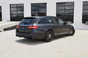 Mercedes-Benz Clase E AMG E 63 S Estándar 2023 - Product Image 3