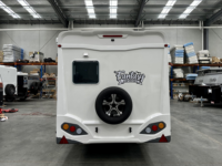 Petite caravane, mini camping-car, motorhome, caravane de voyage en forme de larme avec salle de bain, normes de qualité pour le camping, prix bas, capacité 2 personnes