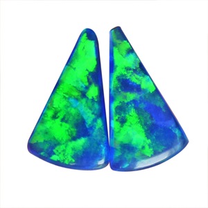 โอปอลไฟสีฟ้าเขียวธรรมชาติแท้ คู่ทรงทริลเลียนคัต คาโบชอง ขนาด 16x10x2 มม. พลอยหลวมสำหรับทำเครื่องประดับ - Product Image 1