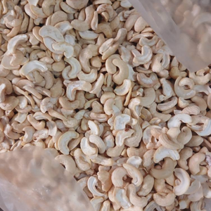 Noix de cajou en vrac bon marché à vendre, noix de cajou cassées exportées au Moyen-Orient, noix sèches SANTIGO - Product Image 1