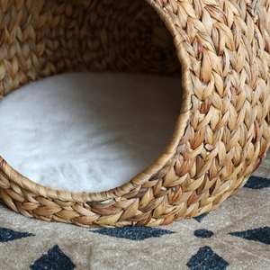 2024 A.mazon Best Choice Pet Accessories Stuff Unique Dog Cat Products Water Hyacinth Pet Bed Basket with <b>Pillow</b> - Product Image 3