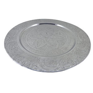 Dernier modèle Assiette en métal couleur argent Taille standard Assiette de service pour la maison et le restaurant en vrac - Product Image 1
