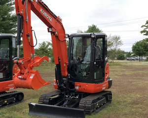 ประสิทธิภาพดีเยี่ยมสำหรับรถขุดตีนตะขาบ KX040-5 เกียร์ดีเซลขนาดกะทัดรัด กำลังไฮดรอลิกทรงพลัง เหมาะสำหรับงานเกษตรและจัดสวน - Product Image 1