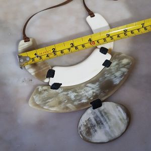 Collar de cuerno de vaca de búfalo natural hermoso hecho a mano para mujer, clásico romántico para aniversario, compromiso, fiestas de boda, regalo - Product Image 1