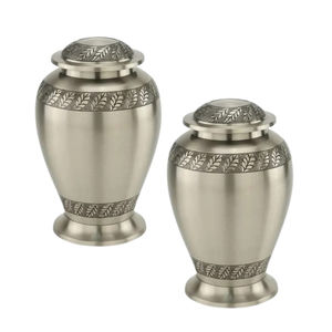 High Quality Handmade Silver Cremation Memorial Urn <b>for</b> Human <b>Ashes</b> Bulk Supply from India <b>for</b> Memorials - Product Image 2