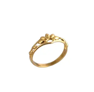 Cincin kuningan ukuran kustom wanita, cincin perhiasan modis desain gaya populer untuk wanita