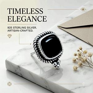 Boucles d'oreilles en argent sterling et onyx noir, clous d'oreilles faits main en forme de coussin, bijoux minimalistes en pierres précieuses - Product Image 5