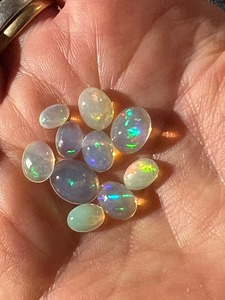 100% naturel éthiopien Welo opale de feu Cabochon précieux blanc arc-en-ciel pierre gemme pierres précieuses en vrac - Product Image 6