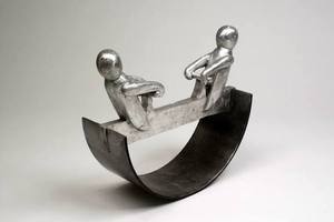 Escultura Decorativa de Aluminio Dorado para Mesa, Estilo Art Deco, Ideal para Celebrar la Inauguración de una Casa - Product Image 3