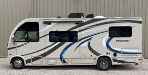 2016 Thor Vegas 24,1 autocaravana - Product Image 3