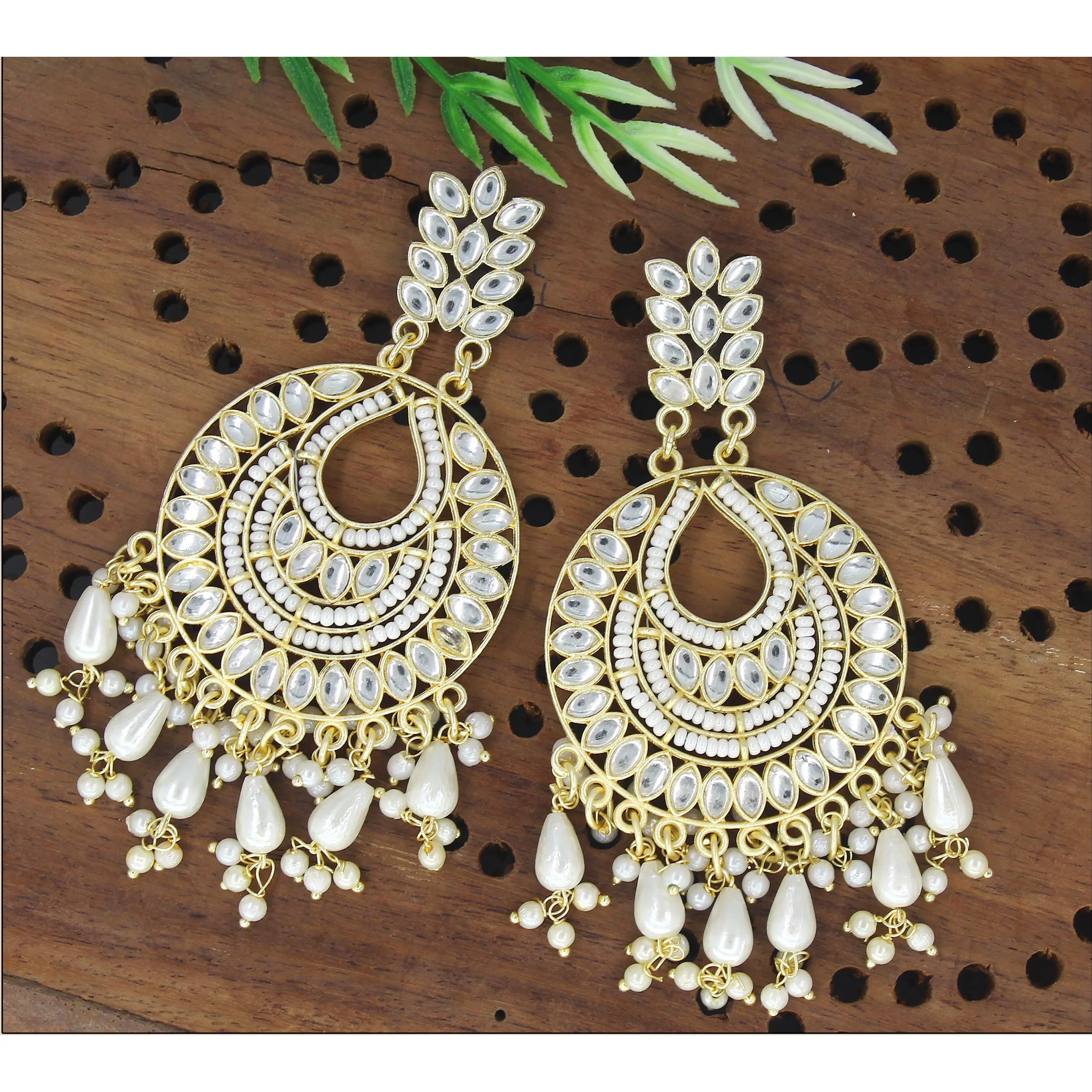 Brincos XOXO Plating Jóias Mulheres Jóias Set Alta Qualidade Ouro 18k Ouro indiano jóias Partido tradicional Rhinestone Eye