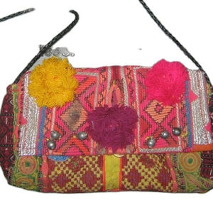 Bolso de mano hecho a mano con mosaico de metal de diseño, bolso de noche de calidad asegurada para mujer - Product Image 1