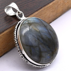 Collar de latón Vintage hecho a mano para mujer, colgante de labradorita de tendencia caliente con piedras preciosas naturales de topacio para fiestas cristianas - Product Image 1