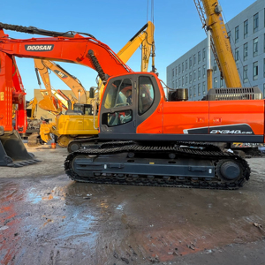 Excavatrice sur chenilles d'occasion Doosan DX340LC-9C, modèle 2023, 34 tonnes, moteur, engrenage, roulement, prix bas à vendre - Product Image 1