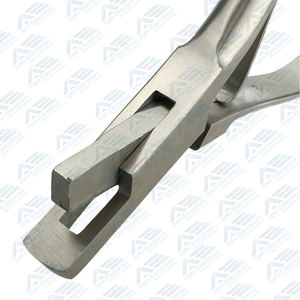 Alicate Cortador de Orejas Rectangular de Acero Inoxidable Reutilizable y Duradero para Ganado, Instrumentos Veterinarios y Jeringas - Product Image 5
