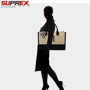 Bolso Tote Personalizado de Piel Sintética con Diseño Pintado a Mano y Cierre de Cremallera - Excelente Regalo para Mujeres y Maestras para Bodas, Playa o Vacaciones - Product Image 3