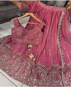 Derniers vêtements de mariée de créateur Collection Lehenga Tissu en soie Georgette avec broderie lourde Séquence Travail pour femmes Vêtements de mariage - Product Image 3