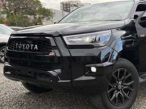 Toyota Hilux GR Sport 2021 Usada, Volante a la Derecha - Product Image 3