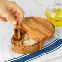 Salière en bois d'olivier |   Accessoires de cuisine et de table tunisiens |   Marque privée