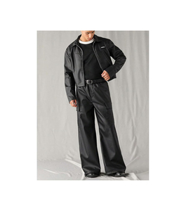 Veste en cuir noir à capuche pour homme, style streetwear, col montant, logo frontal, teinture unie, fermeture éclair, hiver, vente en gros, prix bas, usine - Product Image 2