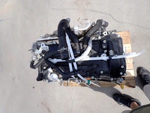 Reliable Second-Hand 8AR-FTS Engine 2.0L Turbo Gasoline <b>for</b> Auto Applications - Product Image 5