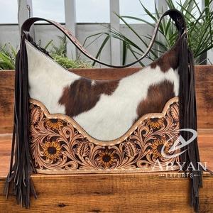 กระเป๋าสะพายไหล่สำหรับผู้หญิงดีไซน์แฟชั่นสุดหรูสินค้ามาใหม่กระเป๋าถือขอบหนังวัวสำหรับผู้หญิงกระเป๋าใต้วงแขน - Product Image 1