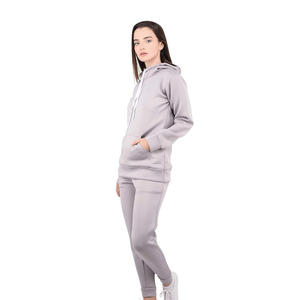 Nouvelle vente chaude Ensemble de survêtement pour femmes Vêtements d'entraînement Ensemble de survêtement pour femmes Jogging Ensembles de survêtement entièrement personnalisables pour femmes - Product Image 1
