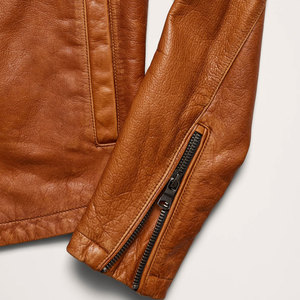 Veste d'hiver en cuir moderne pour homme avec une texture lisse et une isolation hivernale améliorée Veste en cuir de qualité supérieure pour homme - Product Image 5