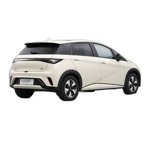 รถยนต์ไฟฟ้าสไตล์ปี 2024 ขนาดกะทัดรัด เกียร์อัตโนมัติ เครื่องยนต์เทอร์โบ ภายในสีเข้ม พวงมาลัยซ้าย สำหรับผู้ใหญ่ รถคูเป้ประหยัดพลังงาน - Product Image 3