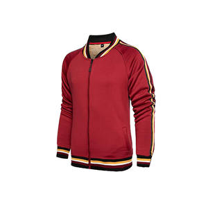 Survêtement confortable et tendance pour hommes Prix bas Haute qualité Vente en gros Survêtements personnalisés pour hommes Vêtements de sport Jogging - Product Image 2