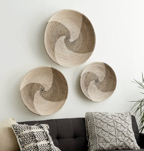 Plato colgante de artesanía tejida con hierba marina, ideal para decoración de paredes cálidas, producido por artesanos tradicionales en Vietnam. - Product Image 6